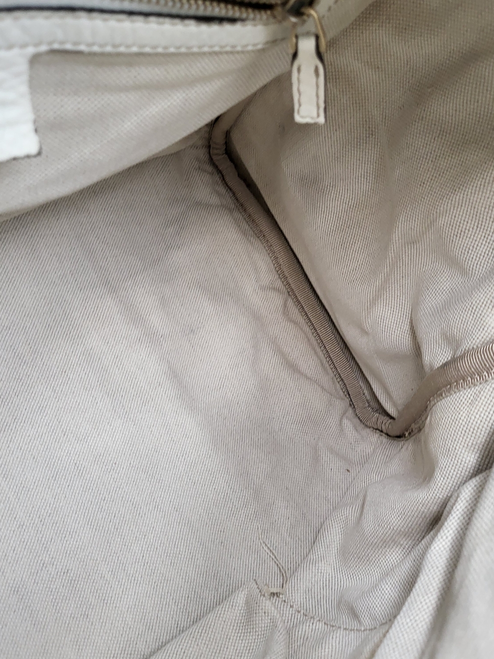 GUCCI White Lambskin Leather Web Stripe Medium Joy Boston 30,, Authentic w/COA. - Picture 12 of 16